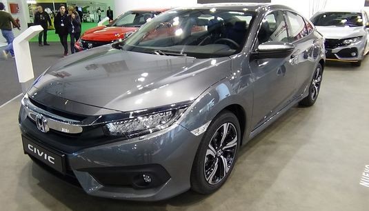 Ôtô Honda Civic là một trong những mẫu xe Nhật, mẫu xe  ôtô sedan bán chạy nhất thị trường Mỹ năm 2017. Phiên bản Honda Civic 2018 được đánh giá có nhiều nâng cấp về nội thất cũng như động cơ. Điều này khiến nó ngày càng được yêu thích trên thị trường Mỹ.